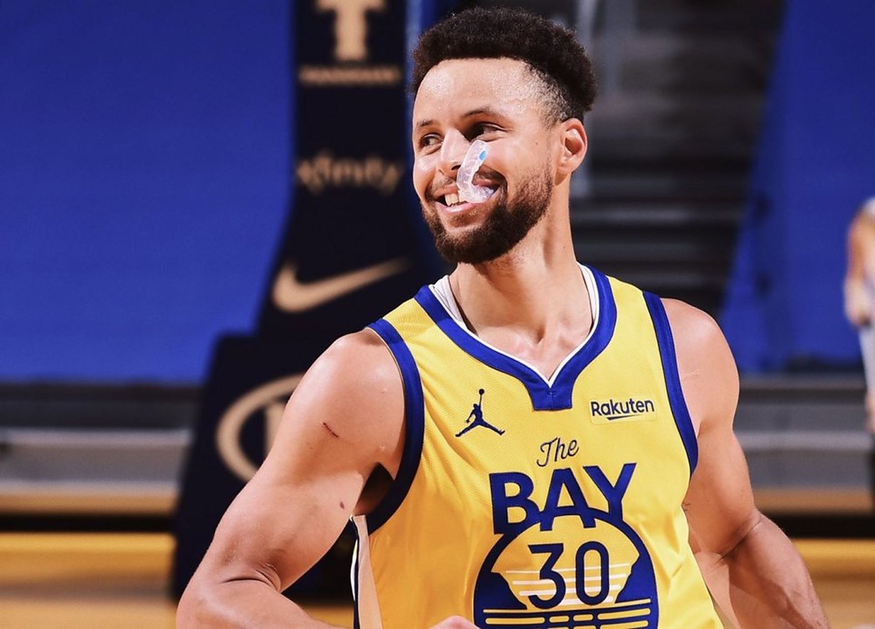 NGSPORTS-包含C9不断突破！，蒂姆连续十五场比赛得分超过刷新纪录全场沸腾不已的词条