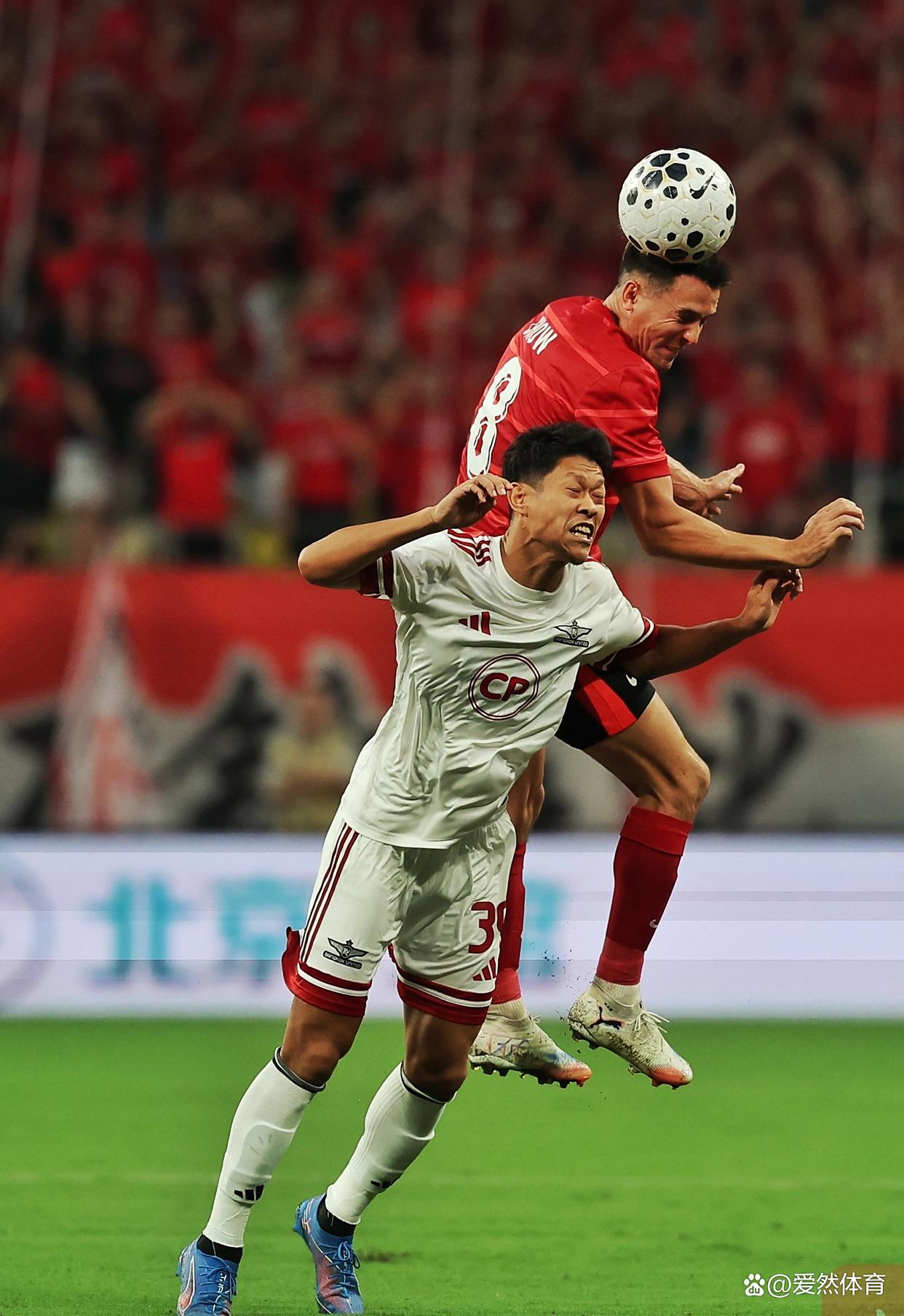 包含成都蓉城内部会议纪要流出：赛前绝杀压哨，NBA总决赛使命明确，赛程密集仍需轮换的词条